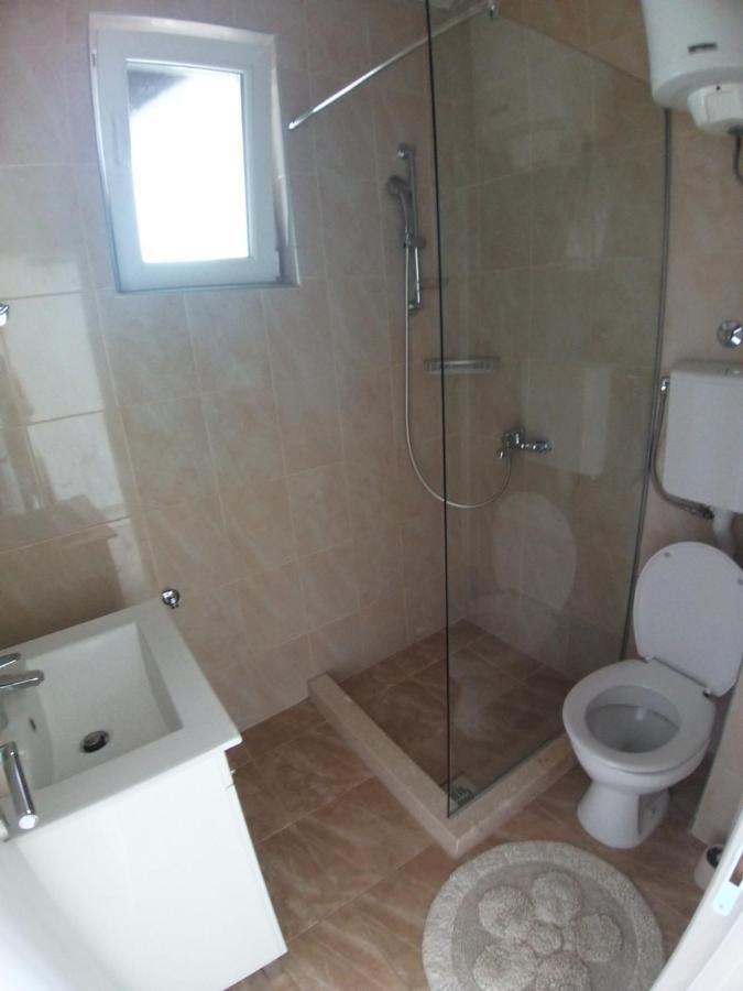 Apartman Dajoda 1 Bijela Exterior photo